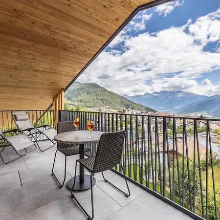 Maraias - Luxury Suites & Apartments 4* Burgusio