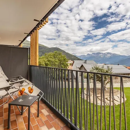 Maraias - Luxury Suites & Apartments 4*