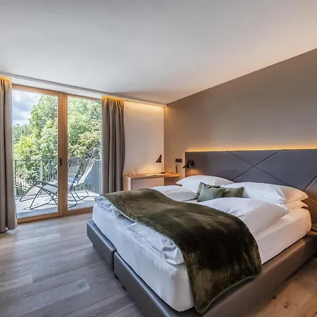 Aparthotel Maraias - Luxury & 4*