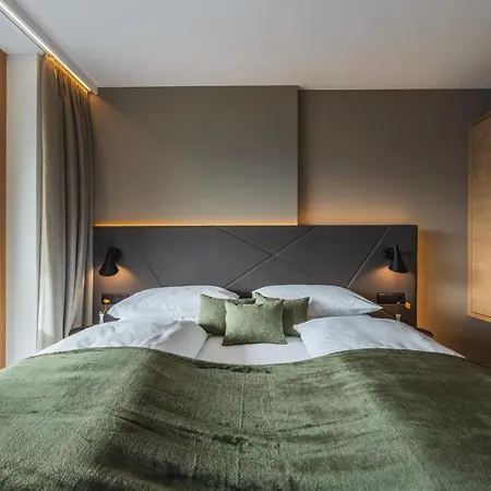 Maraias - Luxury Suites & Apartments