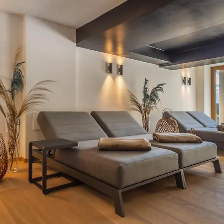 Maraias - Luxury & Aparthotel Burgeis